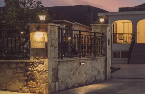 Agia Marina House | Dimitrios House - 2 Bedrooms & Cozy Atmosphere, by ZanteWize