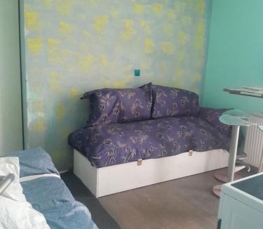 Alimos Apartment | Apartment with barbecue 1 km beach