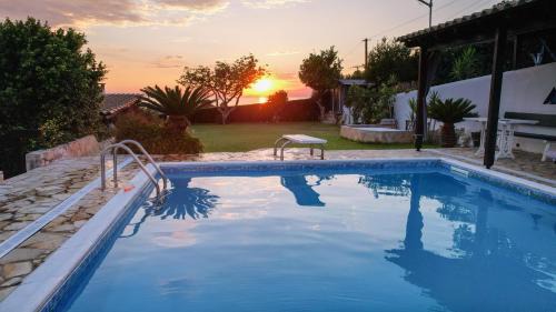 Platistomo Apartment | Efi Pool & View Alepochori i