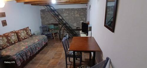 Aigialeia House | House on the Hill!