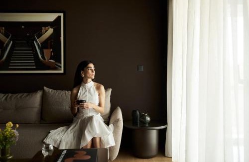 Khalandrion Hotel | The Fiction