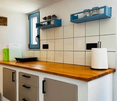 Nerotrivia House | Aloni Petit House
