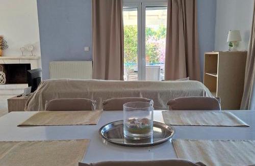 Agios Emilianos House | KOUNOUPISEA Holidays house ΜΕ ΥΠΕΡΟΧΗ ΘΕΑ ΣΤΟ ΠΟΡΤΟ ΧΕΛΙ