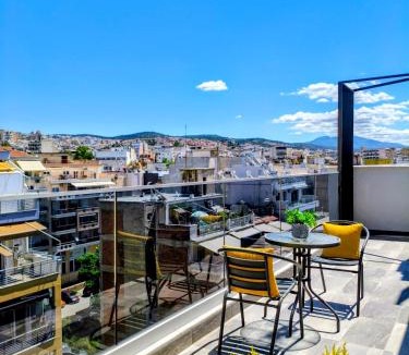 Vardaris Apartment | TOWER 15 Suites