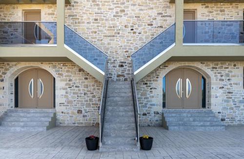 Petrokefalion Apartment | Dianeira Luxury Suites with Shared Pool near Matala