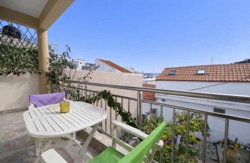 Patitiri Apartment | Dina's Flowers Alonissos - Ariadni Summer Getaway