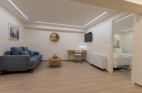 Platanitis Villa | Seafront Villa Ciel with Private Pool in Nafpaktos