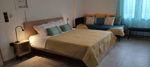 Spata-Artemida Apartment | Open plan