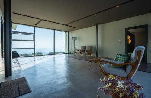 Pylaia-Chortiatis Villa | SKYLINE VILLA ESTATE The Luxury Mountain Experience