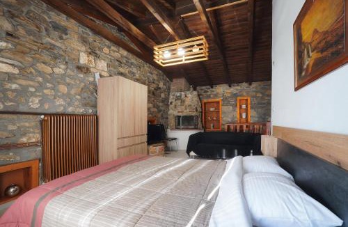 Almopia Villa | LOYTRA MOUNTAIN NATURE ANASTASIα