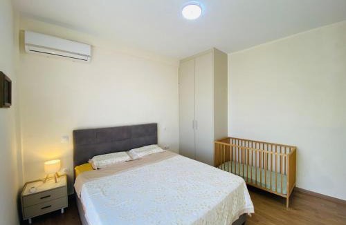 Agia Paraskevi Apartment | Wonderful Garden #1, 120 sqm with a large terrace, 3 bedrooms, comfortable, quiet, and upscale neighborhood, close to the subway, free parking, 15 minutes direct to Athens Airport
