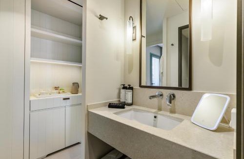 Skopelos Town Hotel | Minnŏ Boutique Hotel & Spa