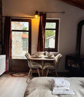 Aghios Athanasios House | Nest Suite