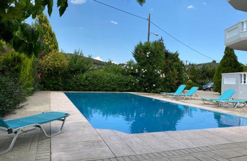 Athikia Villa | Villa Georgia With Pool