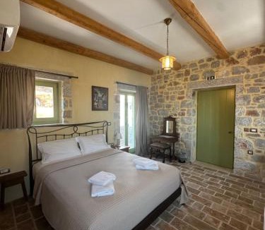 East Mani Hotel | Arapis Rooms & Suites