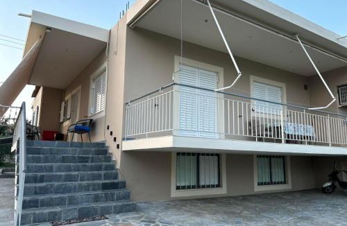 Komnina Apartment | Κτήμα Καρνέση 1
