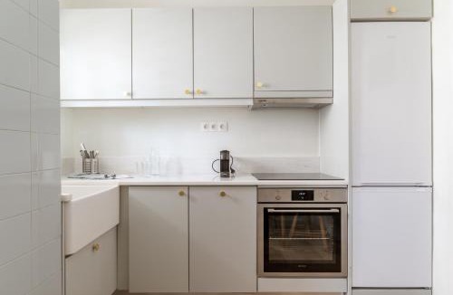Palaio Faliro Apartment | Casa Riviera-Newly Renov 2Br Luxury Apt near Sea