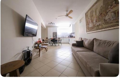 Markopoulon Apartment | Home4U apt1, just 8Km from airport
