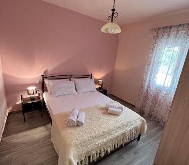 Steni Dirfyos Apartment | Katelia's Apartments