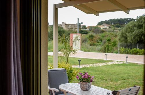 Lakithra House | Comfeto & Mandolato Sweet Houses