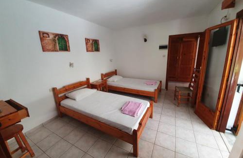 Koukounaries Apartment | Dionisos Studios and Apts Skiathos