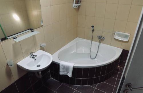Kounelion Apartment | Skinias Traditional House