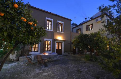 Archanes Apartment | Troullos Traditional Homes