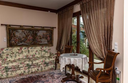 Karpenisi Hotel | Margit Suites Hotel