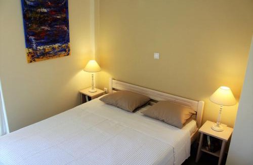 Porto Rafti Apartment | Apartment SEA VIEW in front of the beach of Agia Marina