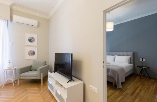 Makrigianni Apartment | Acropolis Heart 1BD Apartment in Plaka by UPSTREET