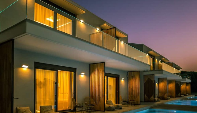 Salt Boutique Hotel