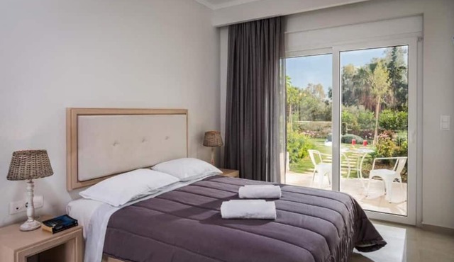 Mear Luxury Apartments and Studios