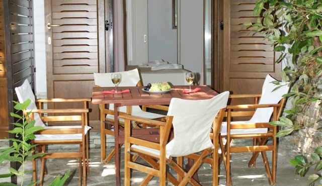 Mirto Apartments