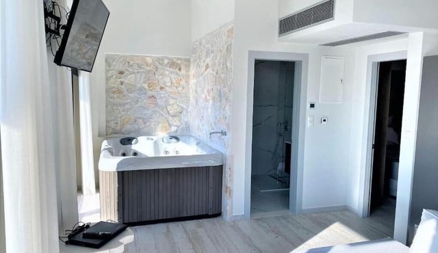 Kali Thea Suites
