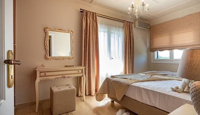 Aigli Villa