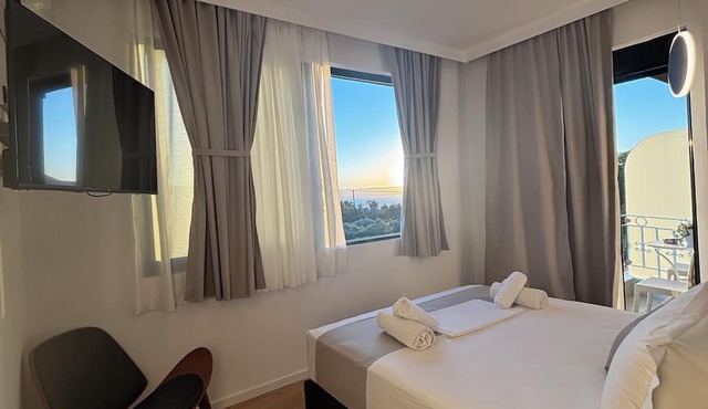 Ampoulos Rooms & Apartments