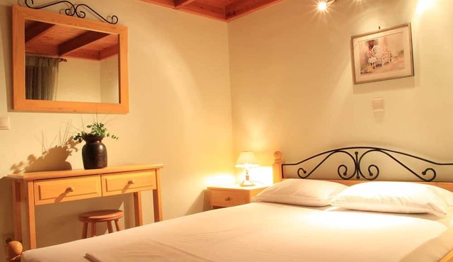 Aigiali Rooms