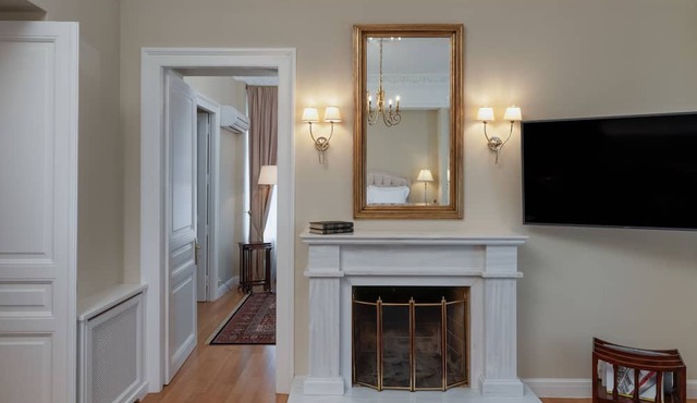 Noble Suites