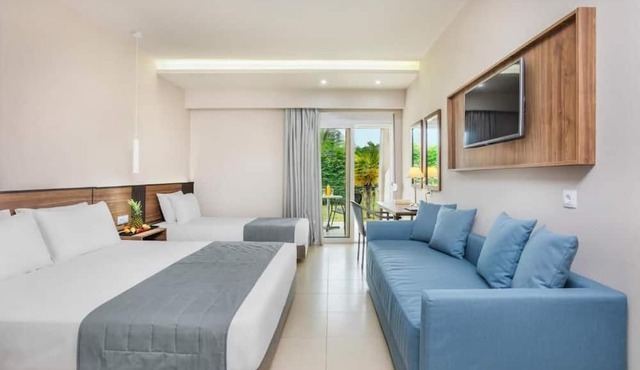 Iris Hotel