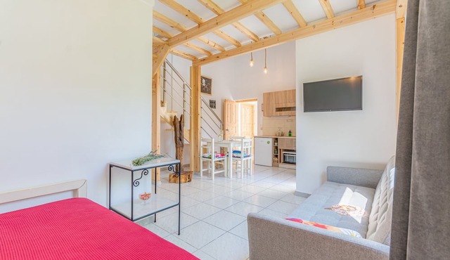 Happiness Apartments