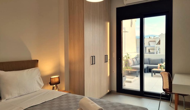 10 Apartments & Suites Athens