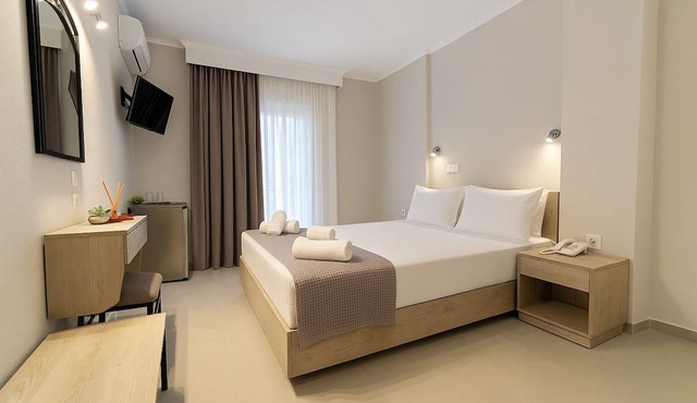 Samel Hotel