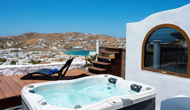 Anixi Lounge Suites - Adults Only