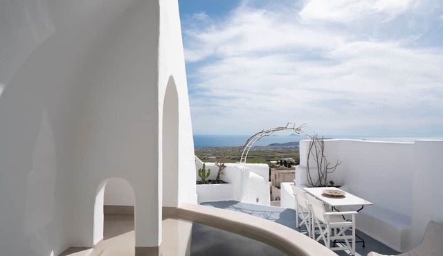Valsamo Suites