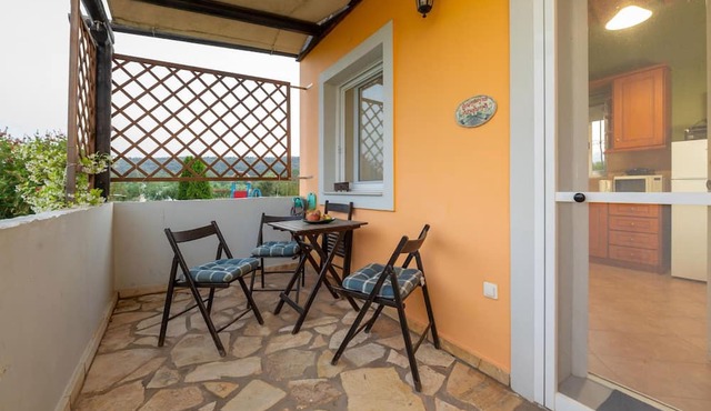 Spedion Villa - Near to sea With Heating Pool