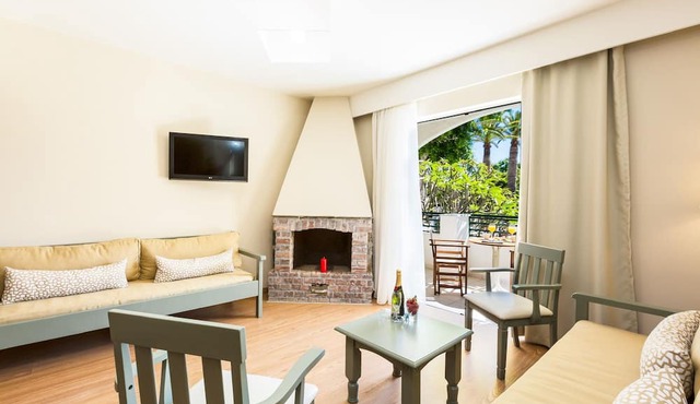 Trefon Hotel Apartments and Suites
