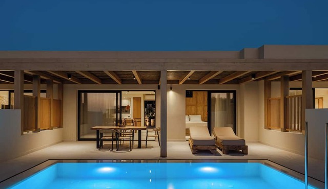 Lakka Suites