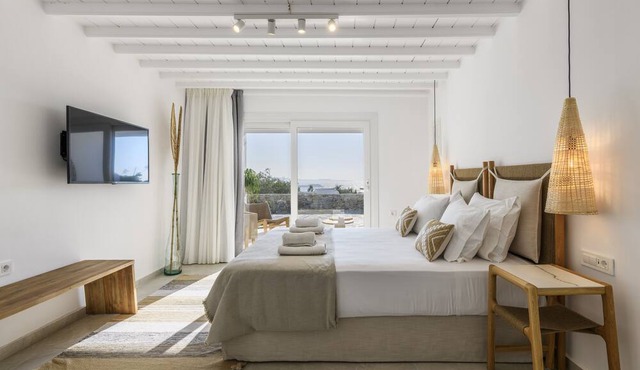 MYKONOS LAGOM