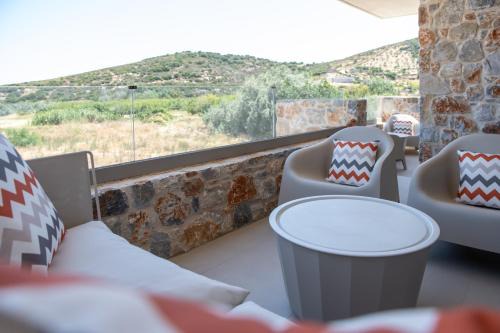 Stone Luxury Suites