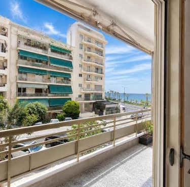 Royal Riviera Seafront Duplex